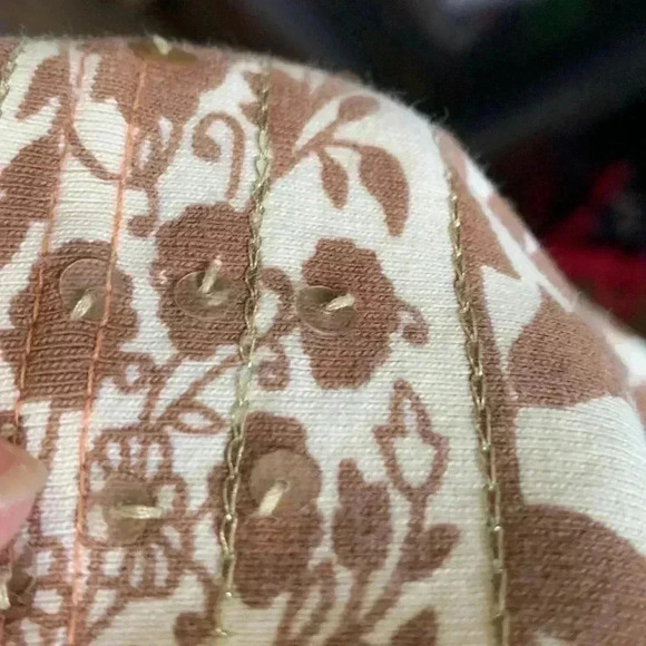 Attitude  Cream w/ Brown Flowers top, 3/4 sleeves, Size Small - Picture 6 of 6